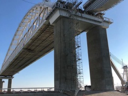 Железнодорожная арка Крымского моста соединилась с пролетом