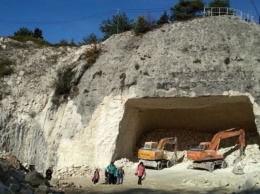 РПЦ в Крыму уничтожает пещерный город Качи-Кальон
