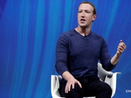 Цукерберг запретил руководству Facebook пользоваться iPhone