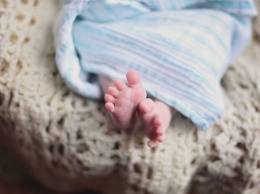 Пробили уши, легкое, занесли сепсис: в Житомирской области врачи залечили насмерть 6-месячного малыша. ВИДЕО
