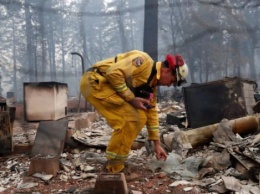 Из-за пожаров в Калифорнии пропало более тысячи человек