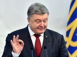 Порошенко заявил, что двери НАТО и ЕС открыты для Украины