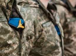 Порошенко: В боях за Украину погибли 487 десантников