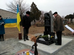 Памятник жертвам голодомора открыли на Мелитопольщине