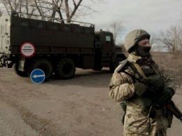 Сутки в ООС: 18 обстрелов, ранены двое украинских военных