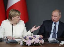 Меркель заявила Путину о необходимости "деэскалации и диалога" в связи с ситуацией вокруг Керченского пролива