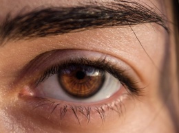 Почему люди с карими глазами чаще других страдают от депрессии