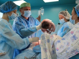 В Запорожском перинатальном центре 5 лет спасают малышей