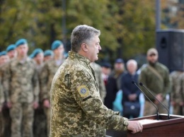 ''Россия уже у границ НАТО'': Порошенко выступил с важным обращением