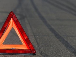 Автомобиль, который вез пассажиров из Станицы Луганской в Рубежное, попал в ДТП