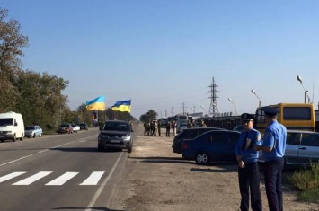 Блокада Крыма: водители фур возвращаются на материковую Украину (видео)