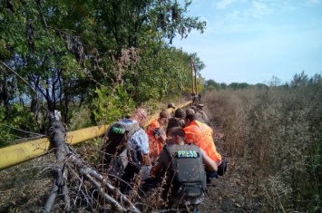 Для жителей Крымского восстанавливают разбитый газопровод (фото)