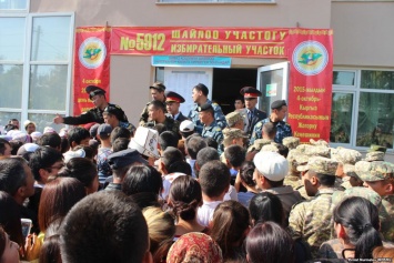 Выборы в Киргизии сопровождаются массовыми фальсификациями