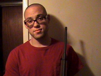 Стрелок из Орегона, убивший девять человек, покончил с собой