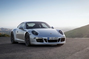 Porsche создали модернизированные 911 Carrera 4 и Targa 4