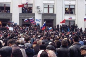 Бабушка-сепаратистка возмущена «мэром» Луганска (видео)