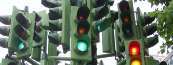 АМКУ не позволил Днепропетровску купить светофоры