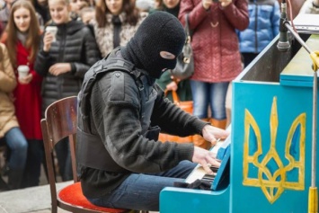 В Энергодаре выступит пианист с Майдана