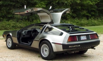 Lyft предложит DeLorean из «Назад в будущее» вместо обычного такси