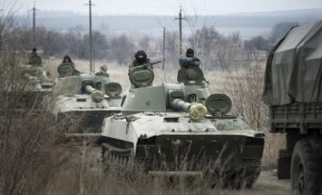 Боевики стягивают технику в район Енакиево и Углегорска