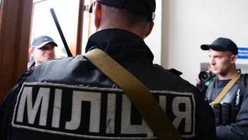 В Донецкой обл. во дворе дома секретаря горсовета взорвалось неустановленное устройство, - МВД