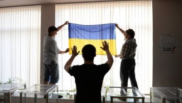 На выборах в Киеве проголосовали 10% жителей
