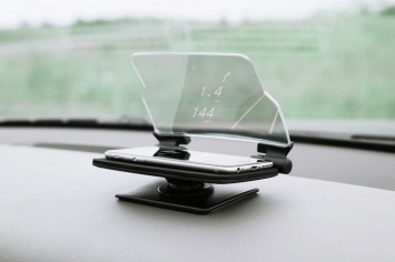 Hudway Glass: аксессуар для iPhone, который добавит в ваш автомобиль проекционный дисплей [видео]