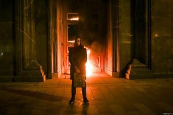 Российский художник поджег двери ФСБ на Лубянке