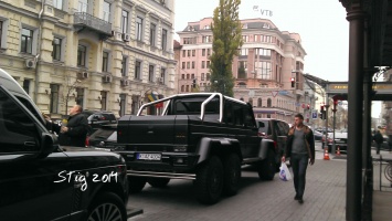 В Киеве засняли уникальнейший Mercedes G 6Х6 AMG ONE OF ONE