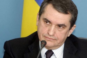 Среди пострадавших от терактов в Париже украинцев нет, - посол