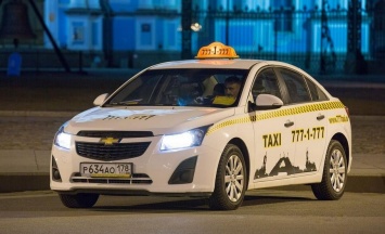В Петербурге может вдвое сократиться количество такси