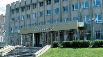 В «Укрэнерго» сообщают, что ремонтные бригады пока не допускают к поврежденным ЛЭП