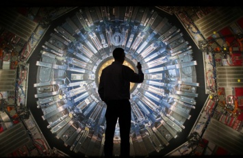 Физики отчаянно хотят, чтобы бозон Хиггса был ошибкой