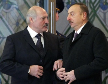 Помирить Путина с Эрдоганом или не пострадать самим? Лукашенко и Алиев встретились в Минске