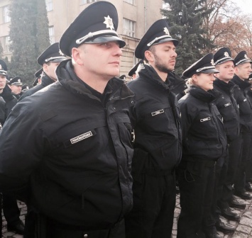 МВД: В полиции Закарпатья будет работать боец АТО, который из-под носа боевиков украл танк