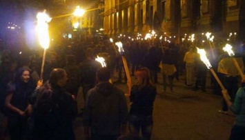 На Майдане после полуночи пройдет факельное шествие