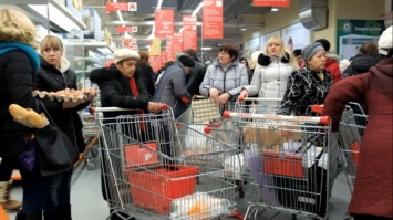 Киевляне подрались в супермаркете за дешевые яйца