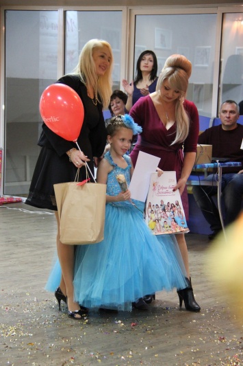 В Николаеве дети с диагнозом ДЦП устроили модный показ