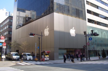 Неизвестные угрожали взорвать Apple Store в центре Токио