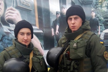 В Киеве нацгвардейцы обезвредили рецидивиста, угрожавшего прохожим ножом