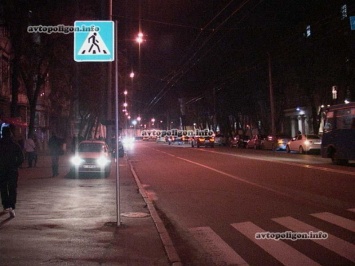 ДТП в Киеве: на Лаврской Audi сбил пешехода на зебре. ФОТО