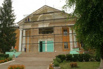 Академтеатр в Кривом Роге будут ремонтировать до 2017 г