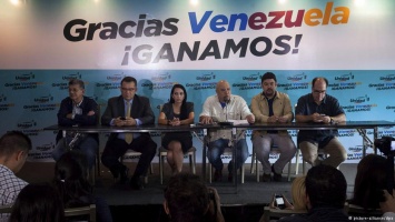 Оппозиция получила две трети в парламенте Венесуэлы