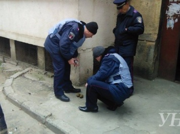 Полицейские в Одессе задержали мужчину с гранатами