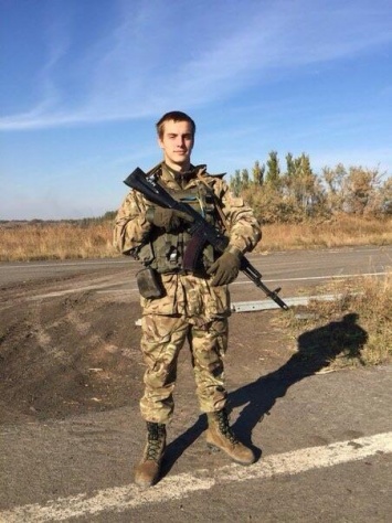 В бою у донецкого аэропорта погиб 18-летний украинский штурмовик