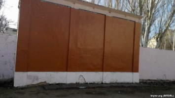 В Керчи уничтожили последнее граффити с изображением Путина