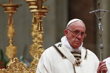 Рождественская проповедь папы римского Франциска: "Мир отравлен духом потребления"