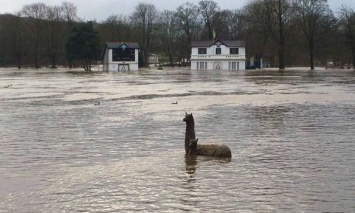 На севере Англии реки вышли из берегов, объявлена эвакуация