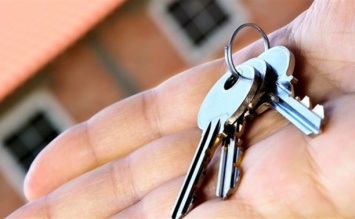 В Арбузинском районе семье погибшего в АТО бойца Андрея Шакулы вручили ключи от квартиры