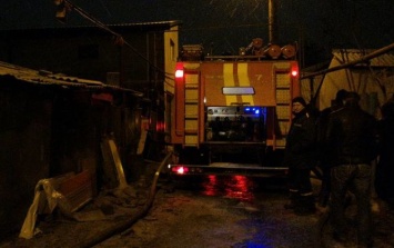 В новогоднюю ночь на Киевщине горел ресторан, а в Одессе из-за пиротехники - три дома